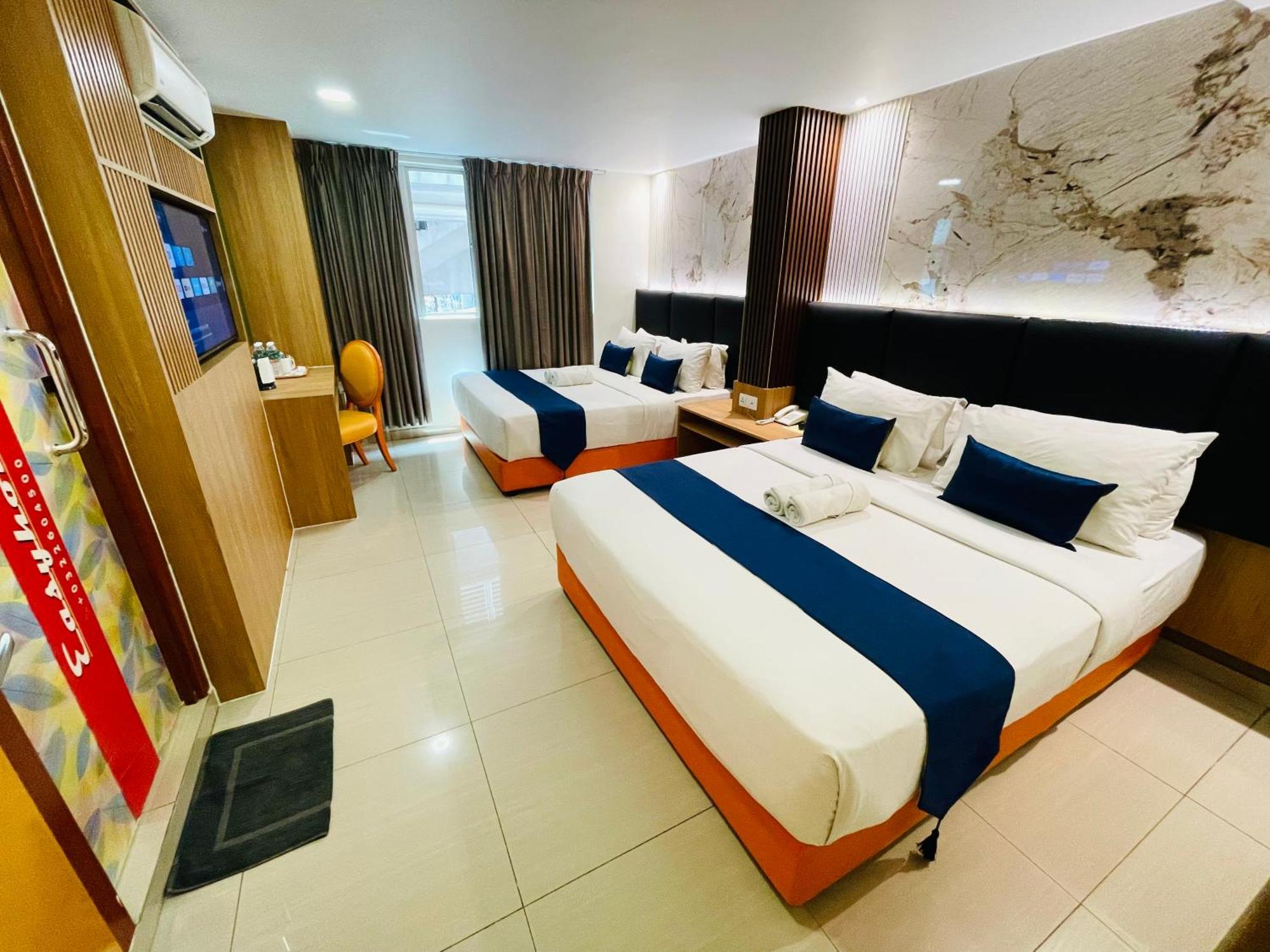 Hotel Essy Kl Sentral 3*